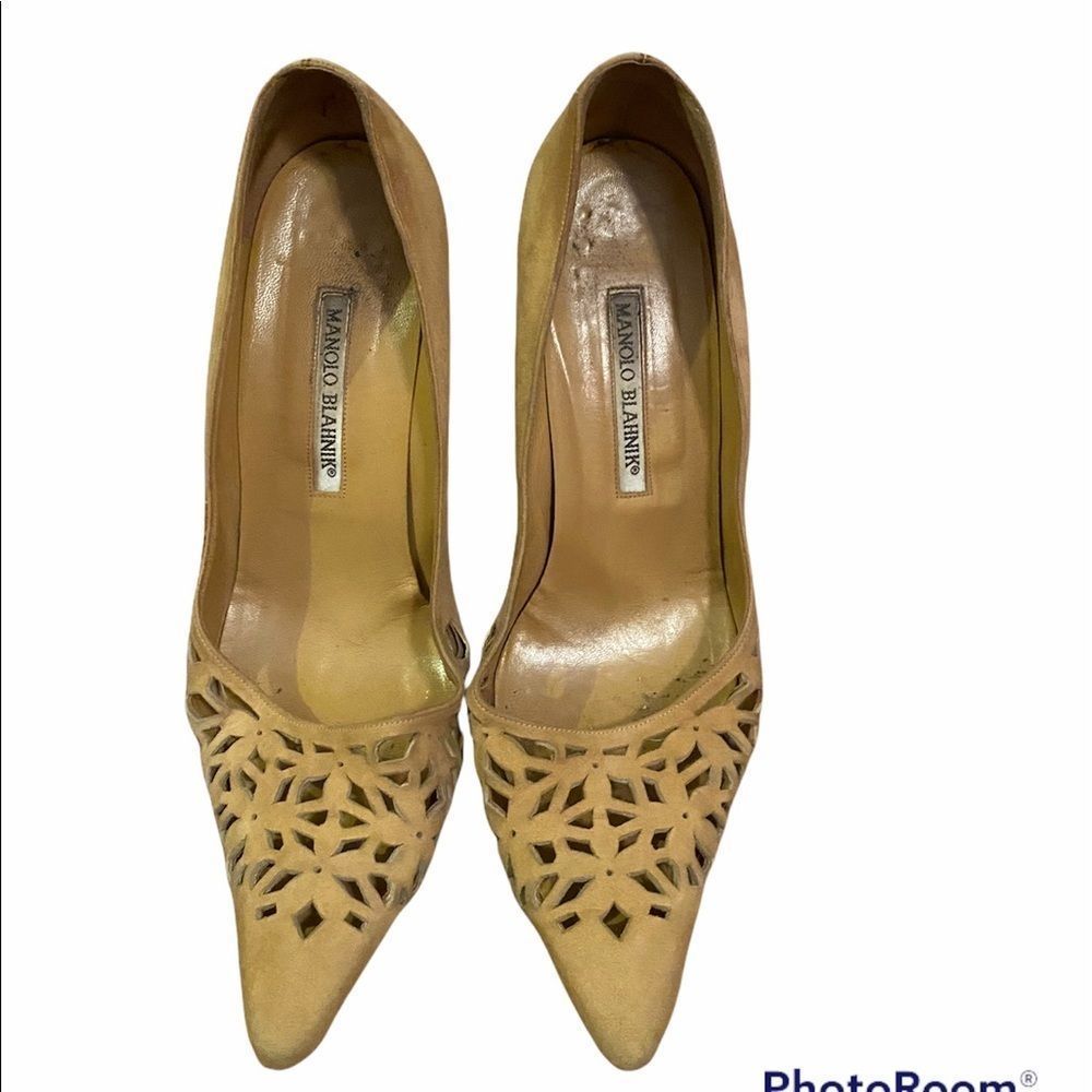 Manolo Blahnik Suede Point Toe Pump 38.5